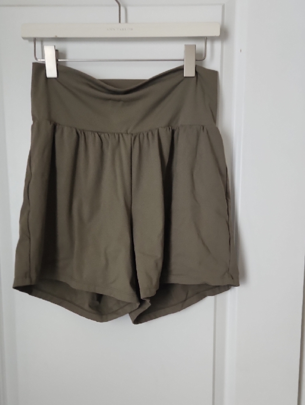 HALARA Olive Green Active Skort - Picture 4 of 5